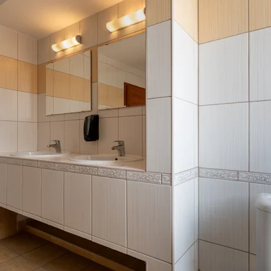 Hotel Nový Kaštieľ - QUADRUPLE ROOM - with private bathroom